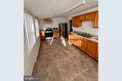 611 Lemon Street, Pottstown, PA 19464 - Photo 4