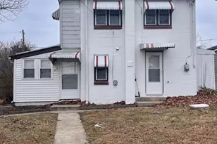 611 Lemon St, Pottstown, PA 19464 - Photo 1