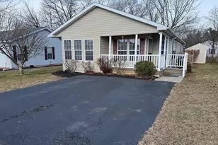 4 Poppy Pl, Royersford, PA 19468 - Photo 2