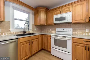 1282 Pine St, Pottstown, PA 19464 - Photo 10