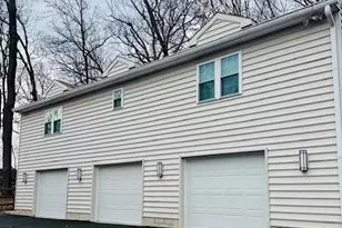 2104 Squirrel Hill Rd, Schwenksville, PA 19473 - Photo 12