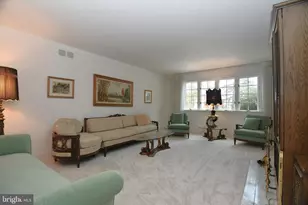 3875 Warfield Dr, Huntingdon Valley, PA 19006 - Photo 10