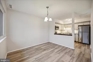 108 Continental Dr, Harleysville, PA 19438 - Photo 6