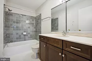 108 Continental Dr, Harleysville, PA 19438 - Photo 10