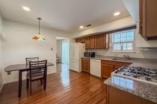 3326 E Hayes Rd, Norristown, PA 19403 - Photo 18