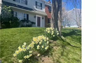 3326 E Hayes Rd, Norristown, PA 19403 - Photo 2