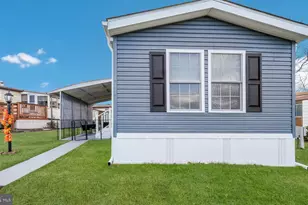 111 Winding Brook Run, North Wales, PA 19454 - Photo 2