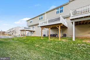 31 Foxwood Dr, Gilbertsville, PA 19525 - Photo 38