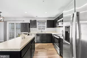 31 Foxwood Dr, Gilbertsville, PA 19525 - Photo 14