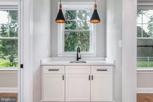 706 Clover Ln, Plymouth Meeting, PA 19462 - Photo 10