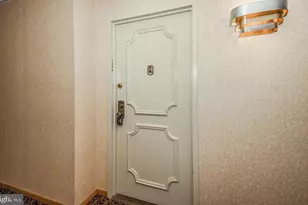 666 W Germantown Pike, Plymouth Meeting, PA 19462 - Photo 4