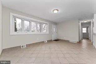 98 Holly Dr, Trappe, PA 19426 - Photo 6