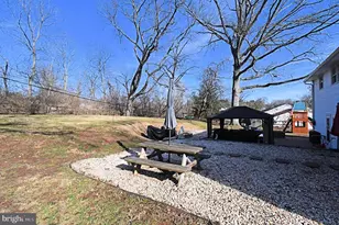 2360 N Parkview Dr, Norristown, PA 19403 - Photo 84