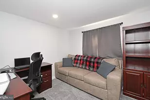 2360 N Parkview Dr, Norristown, PA 19403 - Photo 54