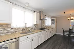 2360 N Parkview Dr, Norristown, PA 19403 - Photo 14