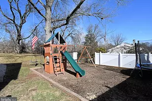 2360 N Parkview Dr, Norristown, PA 19403 - Photo 60