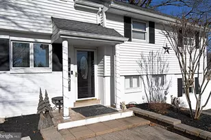 2360 N Parkview Dr, Norristown, PA 19403 - Photo 12