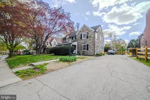 128 Henley Rd, Wynnewood, PA 19096 - Photo 2