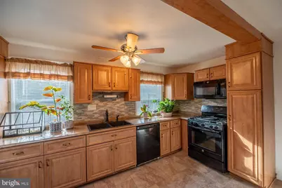 432 E Basin Street, Norristown, PA 19401 - Photo 8