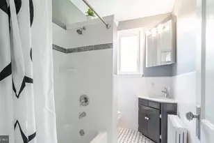 34 Maple St, Conshohocken, PA 19428 - Photo 26