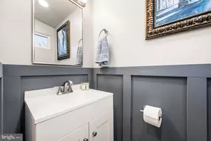 139 Walnut St, Mont Clare, PA 19453 - Photo 12