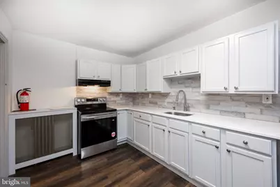 58 E Fourth #2, Bridgeport, PA 19405 - Photo 2