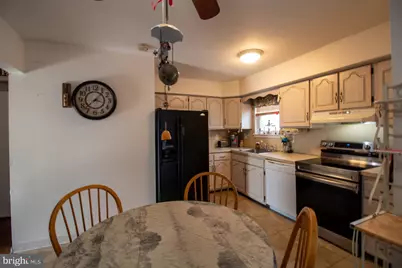 421 Village Lane, Pottstown, PA 19464 - Photo 4