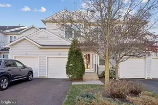 28 Victoria Cir, Collegeville, PA 19426 - Photo 2