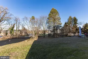 1320 Butler Pike, Conshohocken, PA 19428 - Photo 16