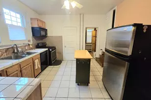 557 Hamilton St, Norristown, PA 19401 - Photo 8