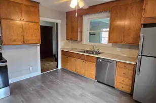 102 E Broad St, Hatfield, PA 19440 - Photo 14