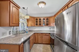 821 N Hanover St, Pottstown, PA 19464 - Photo 16