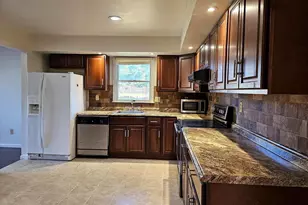 1103 Stoneham Cir, Hatfield, PA 19440 - Photo 6