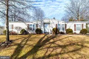 13 Asheton Ln, Souderton, PA 18964 - Photo 2