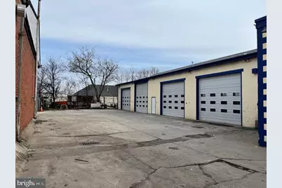 19 W 4th Street #B, Bridgeport, PA 19405 - Photo 2