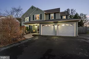 217 Winchester Dr, Horsham, PA 19044 - Photo 2