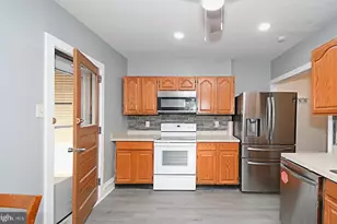 379 N Charlotte St, Pottstown, PA 19464 - Photo 26