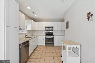 100 Magnolia Ct, Collegeville, PA 19426 - Photo 6