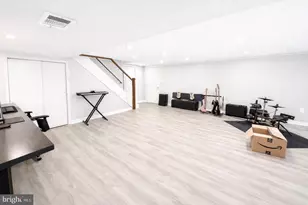 901 Cooke Ln, Norristown, PA 19401 - Photo 22