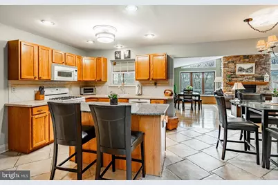 332 Nicholas Lane, Trappe, PA 19426 - Photo 8