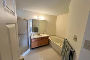 2105 Foxmeadow Dr, Royersford, PA 19468 - Photo 10