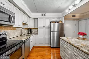 11118 Valley Forge Cir, King of Prussia, PA 19406 - Photo 12