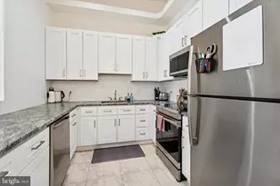 1606 Naomi's Ct, North Wales, PA 19454 - Photo 2