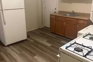 412 E Oak St, Norristown, PA 19401 - Photo 4