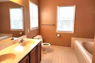 449 Oakmont Ct, Harleysville, PA 19438 - Photo 12