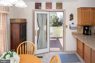 101 Cherrywood Ct, Pottstown, PA 19464 - Photo 16