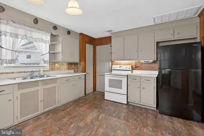 1361 N State Street, Pottstown, PA 19464 - Photo 20