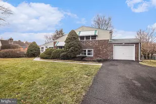 73 Elbow Ln, Lansdale, PA 19446 - Photo 1