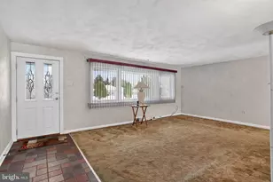 537 Sherwood Ln, Hatboro, PA 19040 - Photo 4