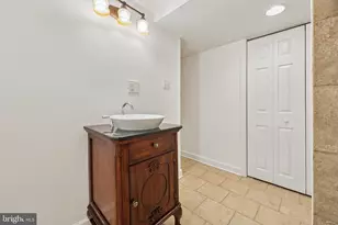 313 E Hector St, Conshohocken, PA 19428 - Photo 22